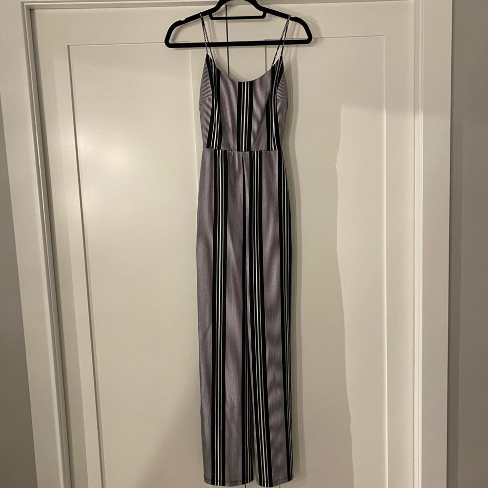 Super cute and slimming